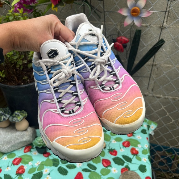 Nike Air Max Plus TN Summer Gradient - Women’s Size: 9.5 - Picture 3 of 6